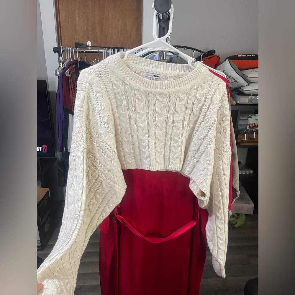 Very Cropped Cream Sweater